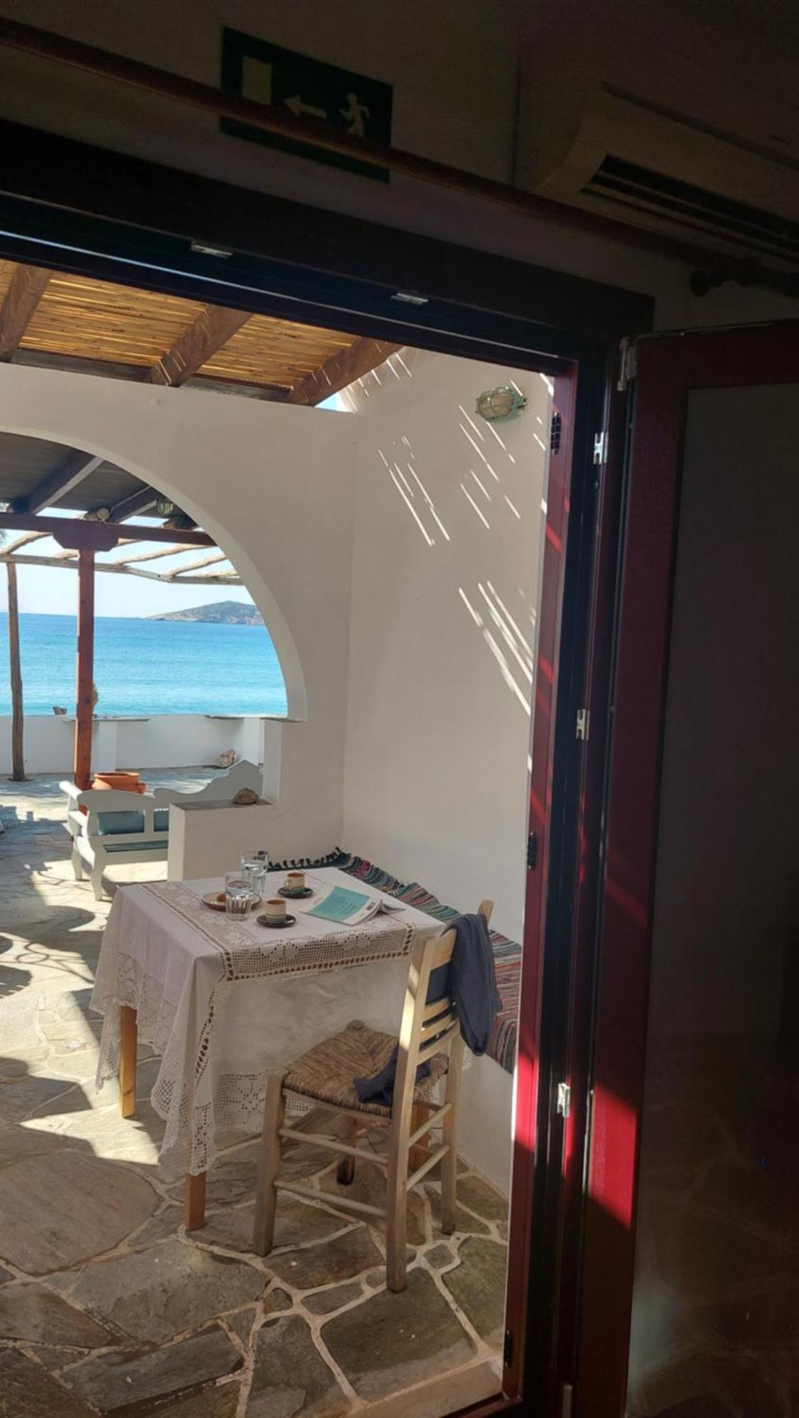 Styfilia Beachfront Apartments Platis Gialos  Eksteriør bilde
