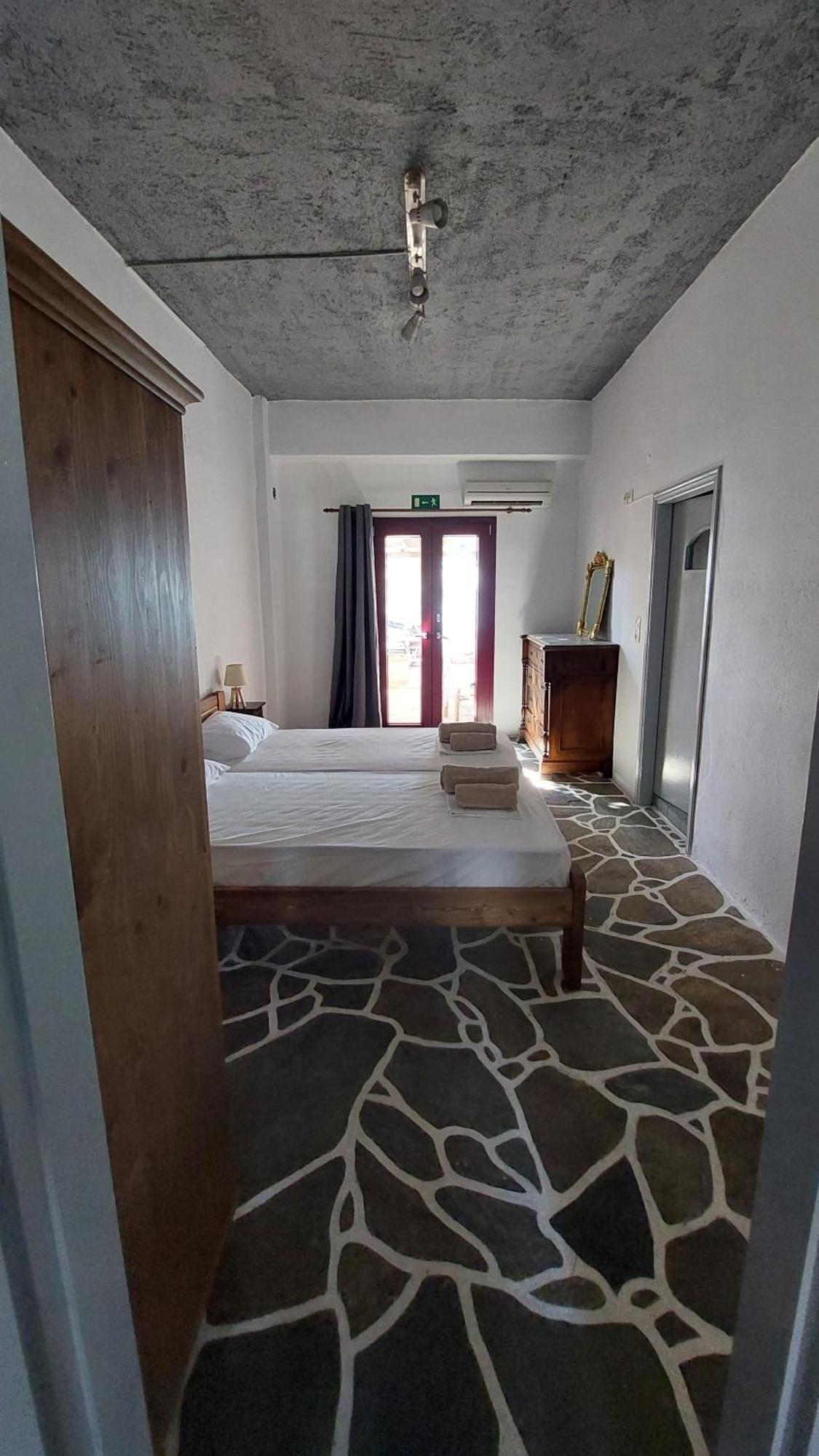 Styfilia Beachfront Apartments Platis Gialos  Eksteriør bilde